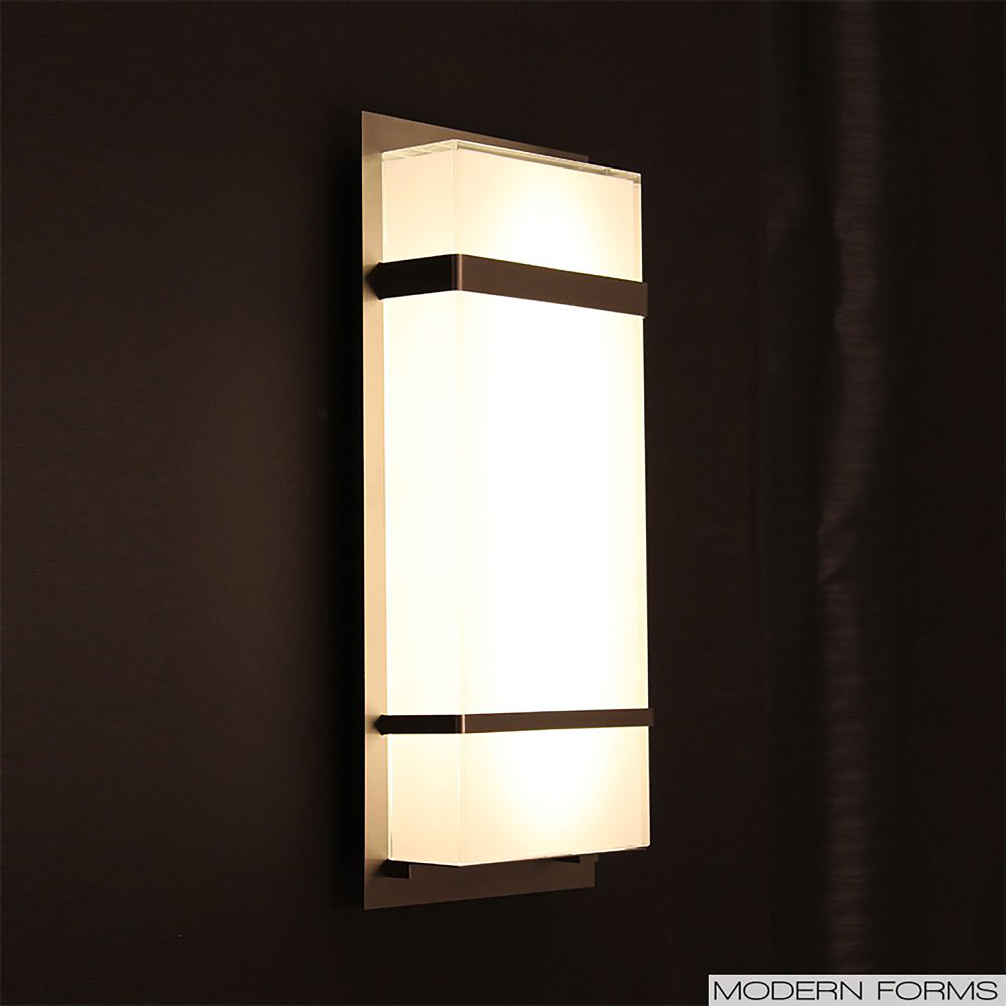 Phantom LED 16 inch Bronze Outdoor Wall Light in 16in.